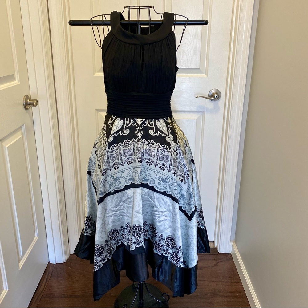 Elegant Black and Gray Dress, size 8